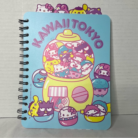 Hello Kitty Notebook - Picture 1 of 6